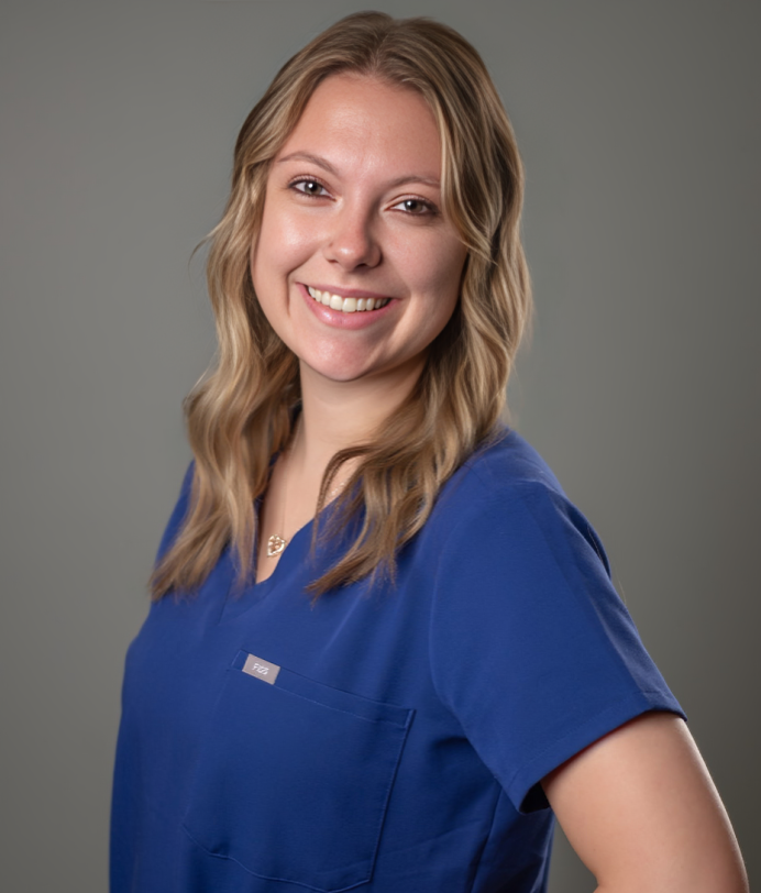 Alexis - Dental Assistant